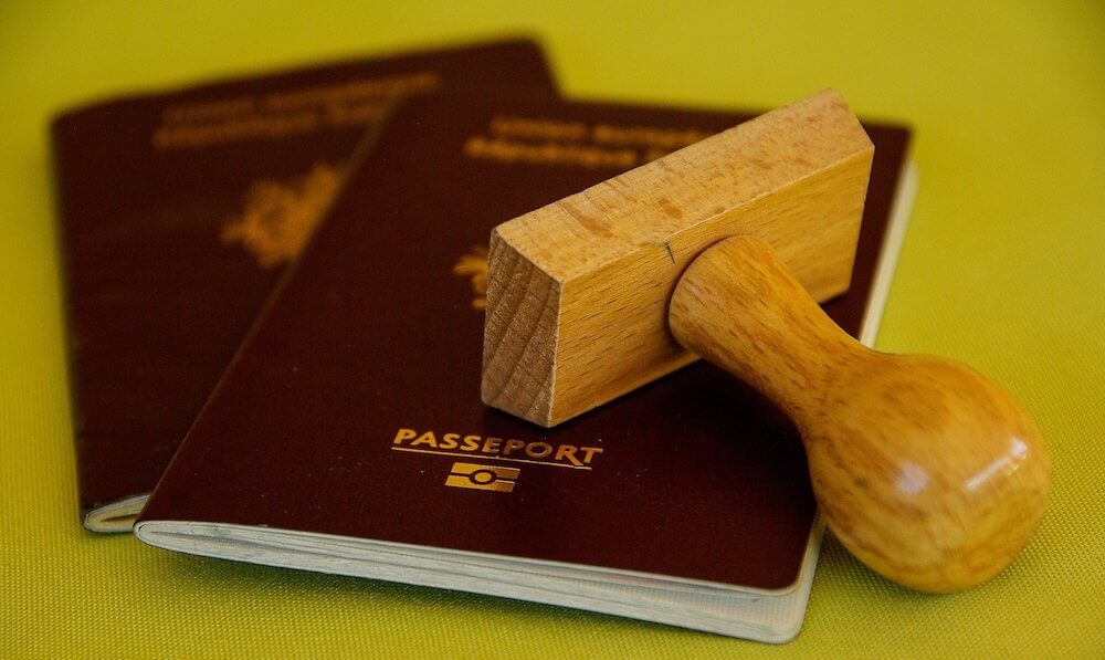 パスポートとビザ